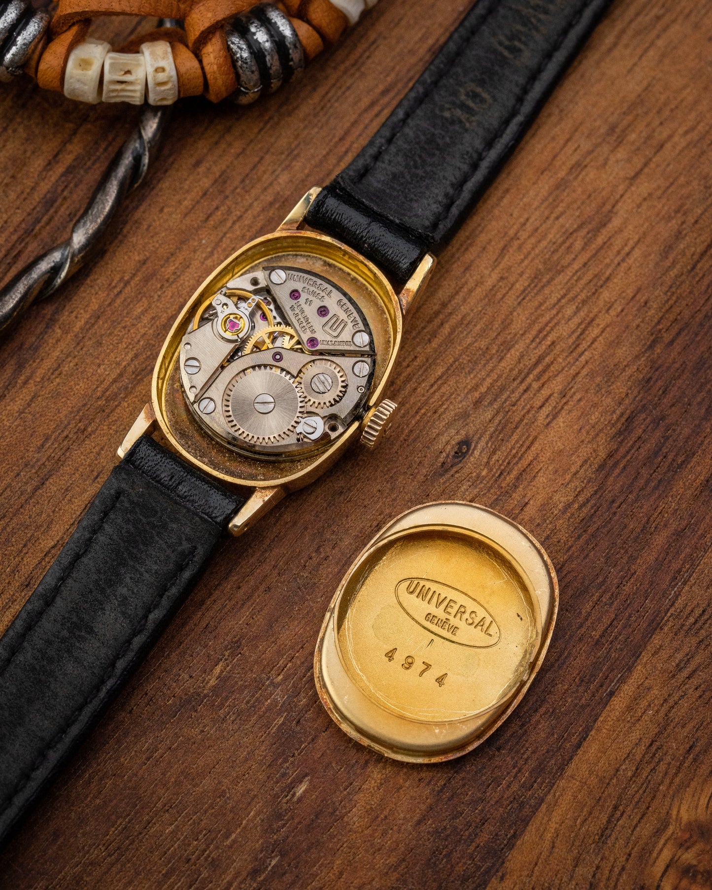 Universal Geneve “Mini Ellipse” 14k Solid Gold Roman dial Ladies (Cal. 11)