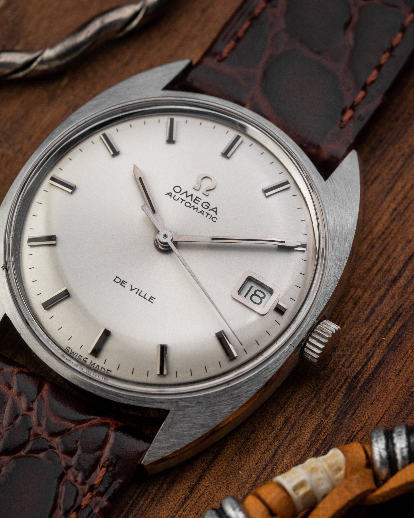 Omega De Ville “C-shape” Automatic Date Ref. 166.029 (Cal. 565)