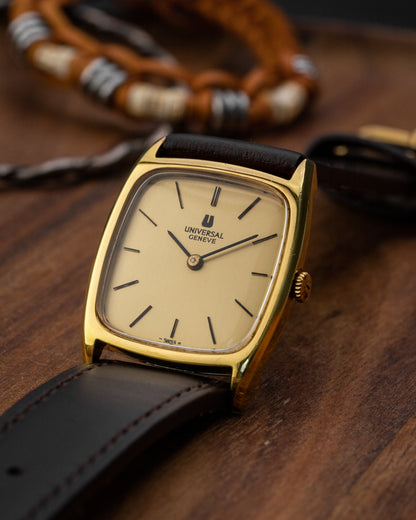 Universal Geneve “Square-Tonneau” Gold Ref. 542114 (Cal. 1-42)
