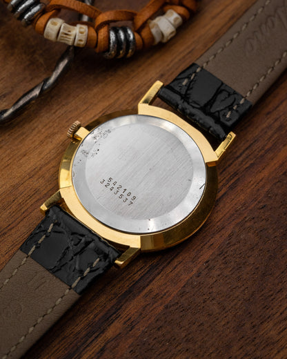 Universal Geneve "Calatrava" Roman dial Gold Ref. 542109 (Cal. 1-42)