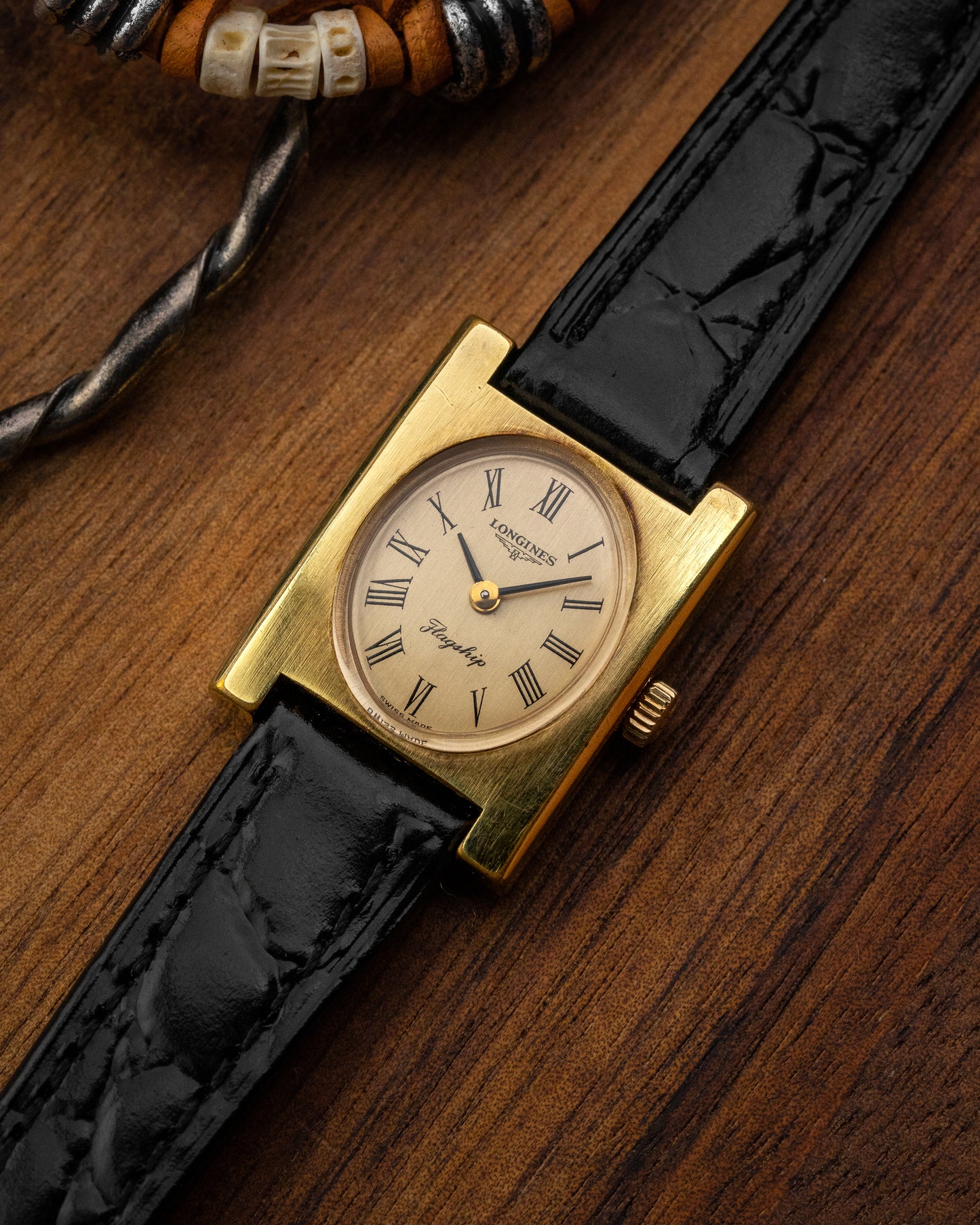 Longines Flagship "Tank Normale" Oval Roman dial Gold Ref. 4000-1 (Cal. 5601)