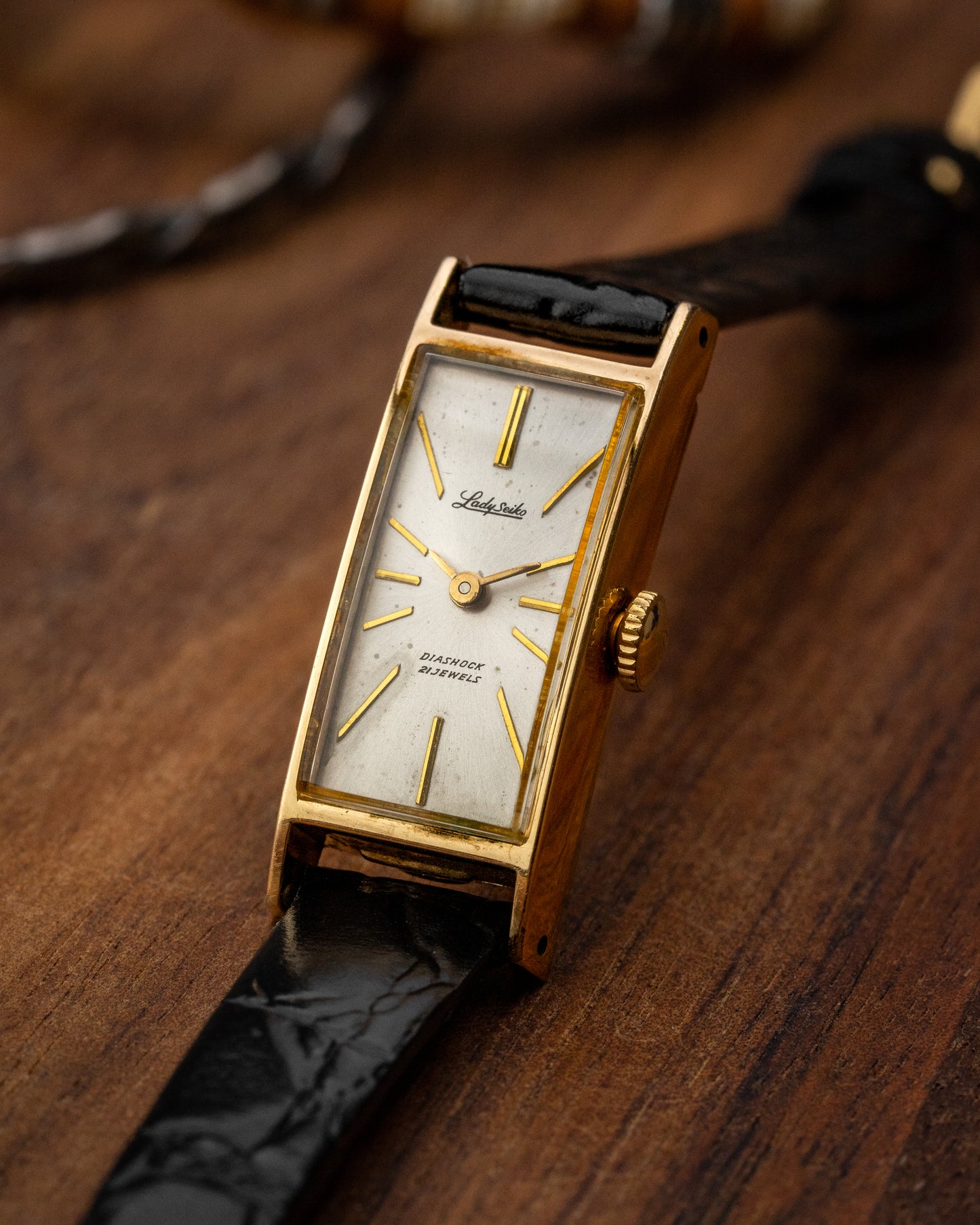 Lady Seiko "Tank style" Gold