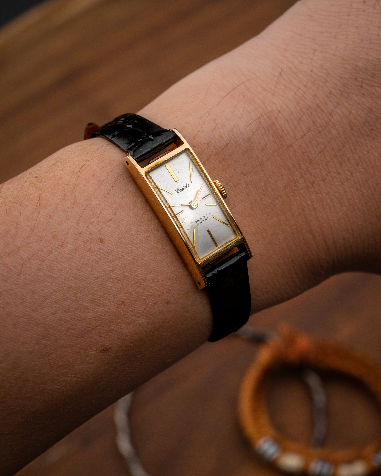 Lady Seiko "Tank style" Gold