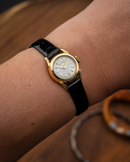 Longines Fancy "Helical Lugs" Gold Ladies Ref. 6832 (Cal. 14.16)