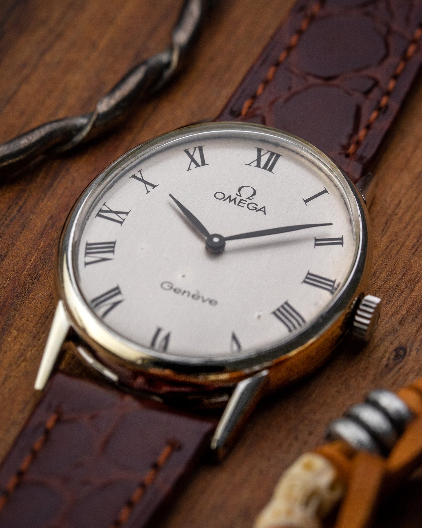 Omega Geneve Oval Roman dial Ref. 511.416 (Cal. 625)