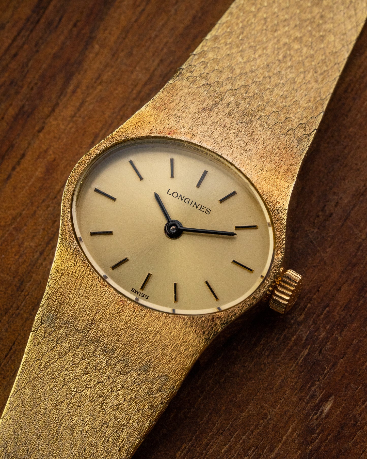 Longines Oval Oblong Integrated Bracelet Ladies Gold Ref. 4002 (Cal. 5602)