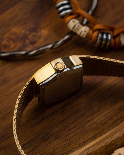 Longines Oval Oblong Integrated Bracelet Ladies Gold Ref. 4002 (Cal. 5602)