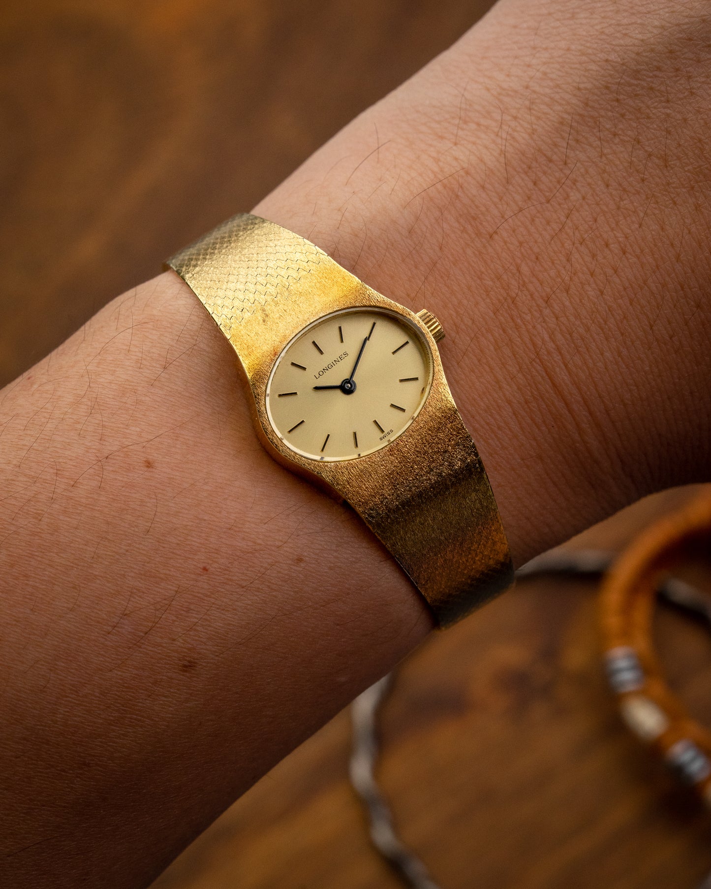 Longines Oval Oblong Integrated Bracelet Ladies Gold Ref. 4002 (Cal. 5602)