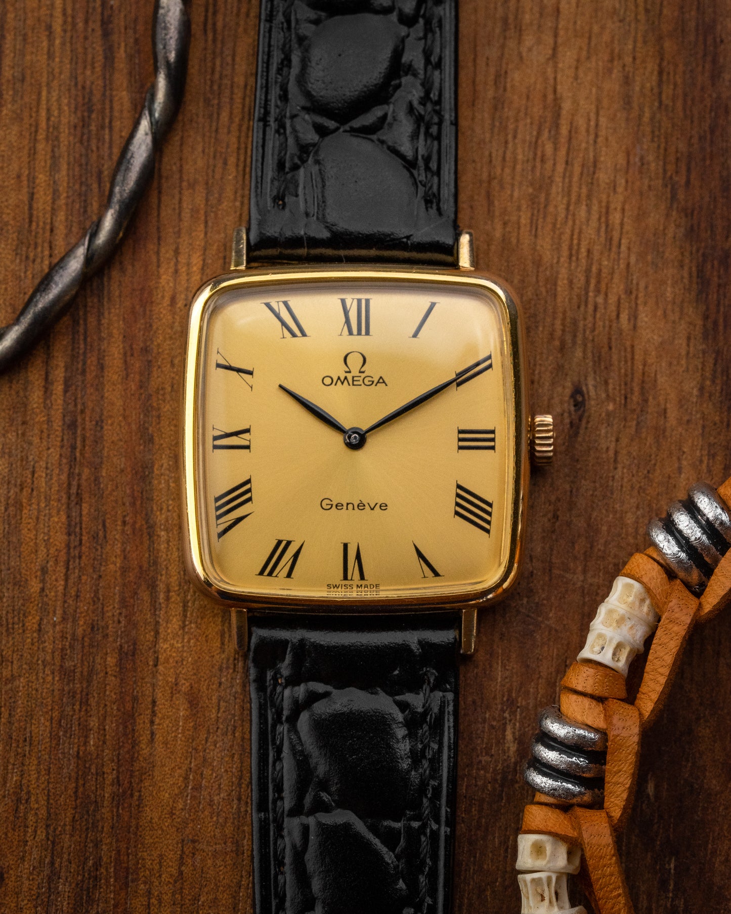 Omega Geneve "Square TV" Roman dial Gold Ref. 511.415 (Cal. 625)