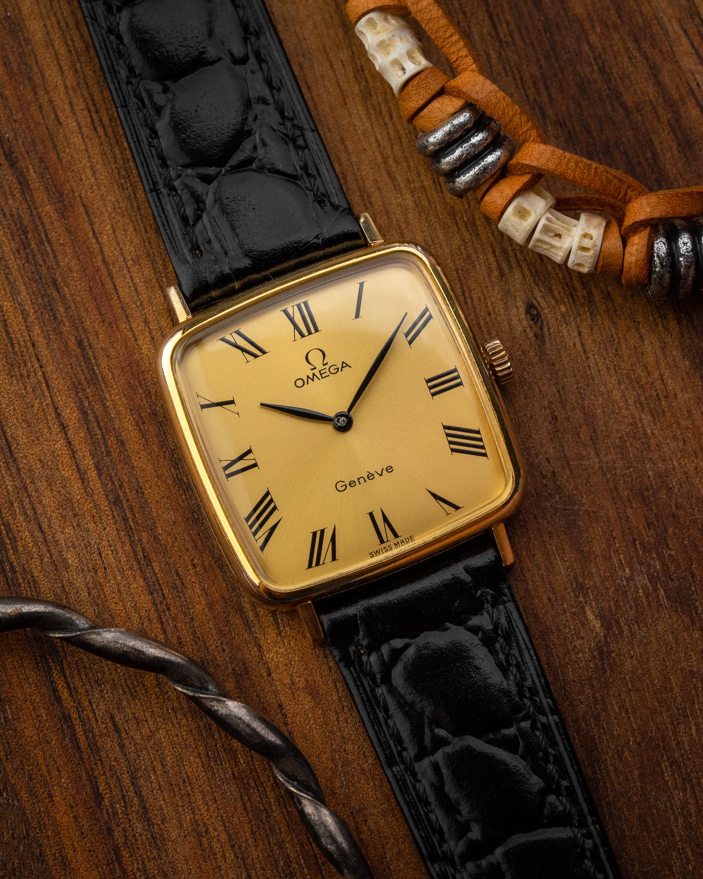 Omega Geneve "Square TV" Roman dial Gold Ref. 511.415 (Cal. 625)