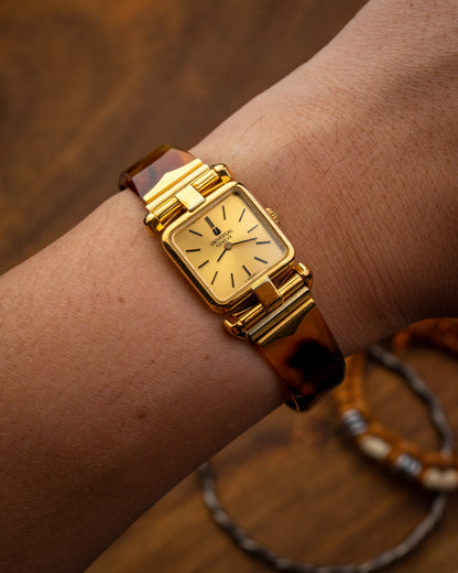 Universal Geneve Square “Convertible Cow Horn Lugs” Gold Ref. 511627 (Cal. 11)