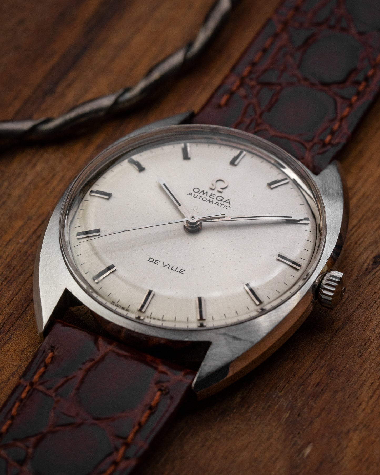 Omega De Ville “C-shape” Automatic Ref. 165.029 (Cal. 552)