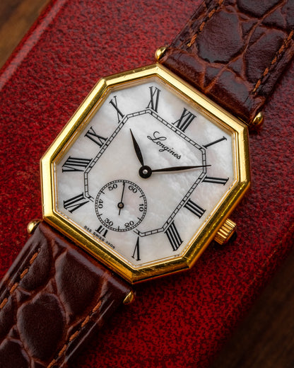 Longines Octagonal 'Mother-of-Pearl' dial Gold Ref. 3209 (Cal. 846.4)