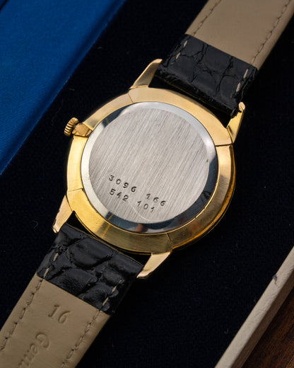 Universal Geneve "Ultra-Thin" Seal Script dial Gold Ref. 542101 (Cal. 1-42)