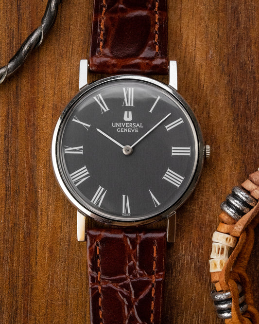 Universal Geneve "Calatrava" Grey Roman dial Ref. 842109 (Cal. 1-42)