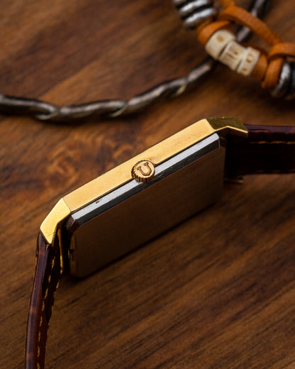 Universal Geneve Rectangular Bronze Sunburst dial Gold Ref. 542128 (Cal. 42)