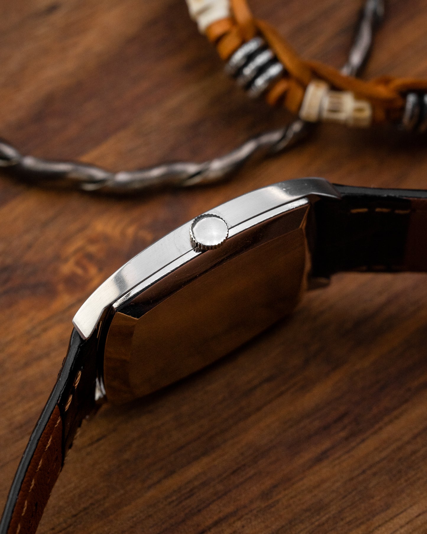 IWC Tonneau Roman Linen dial Ref. 2582 (Cal. 423)
