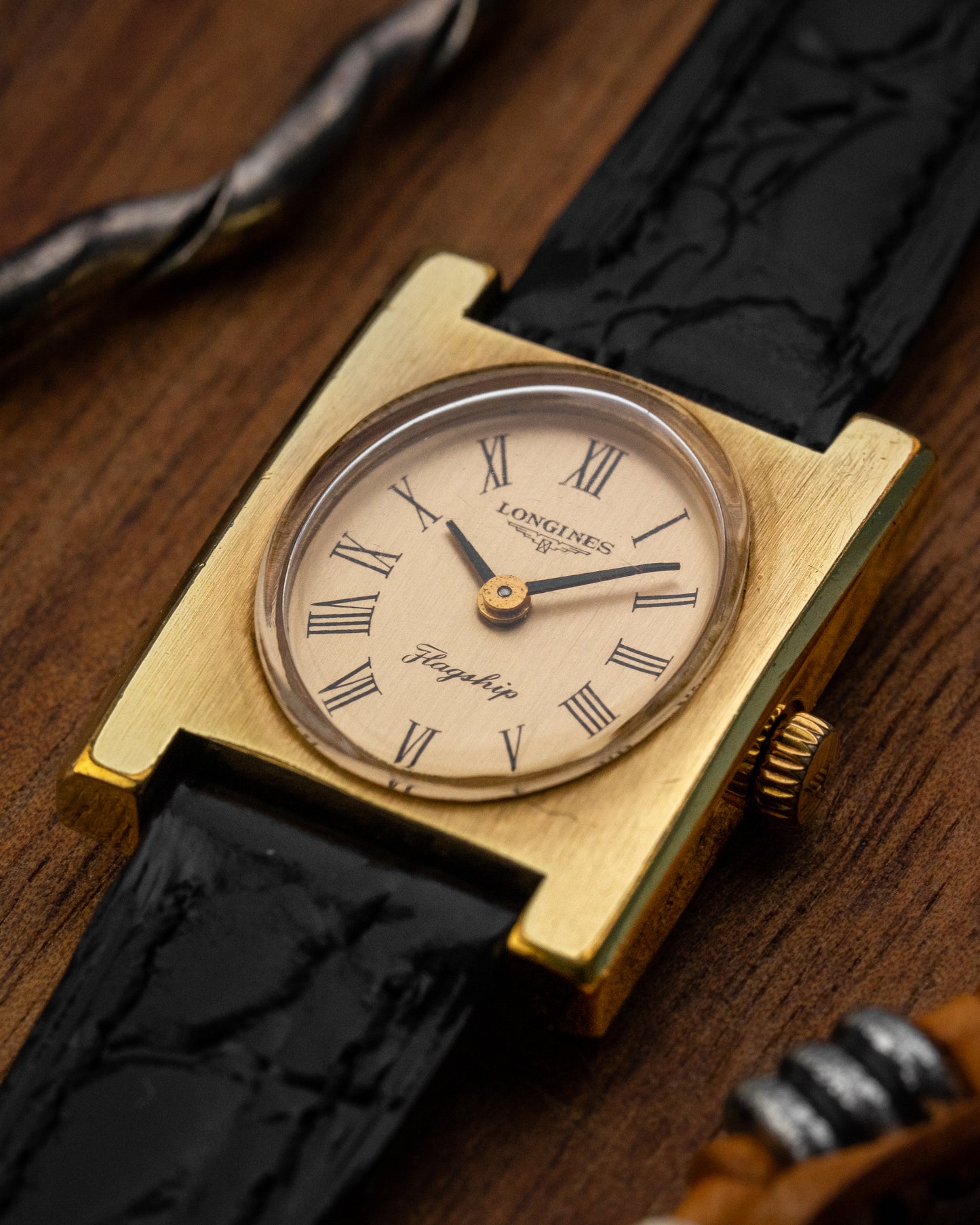 Longines Flagship "Tank Normale" Oval Roman dial Gold Ref. 4000-1 (Cal. 410)