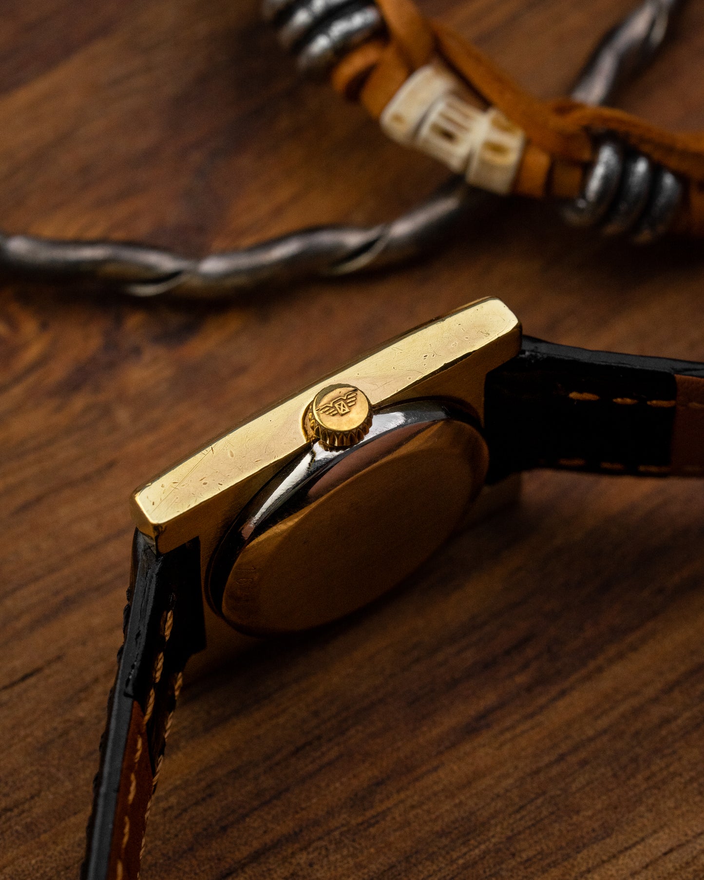 Longines Flagship "Tank Normale" Oval Roman dial Gold Ref. 4000-1 (Cal. 410)