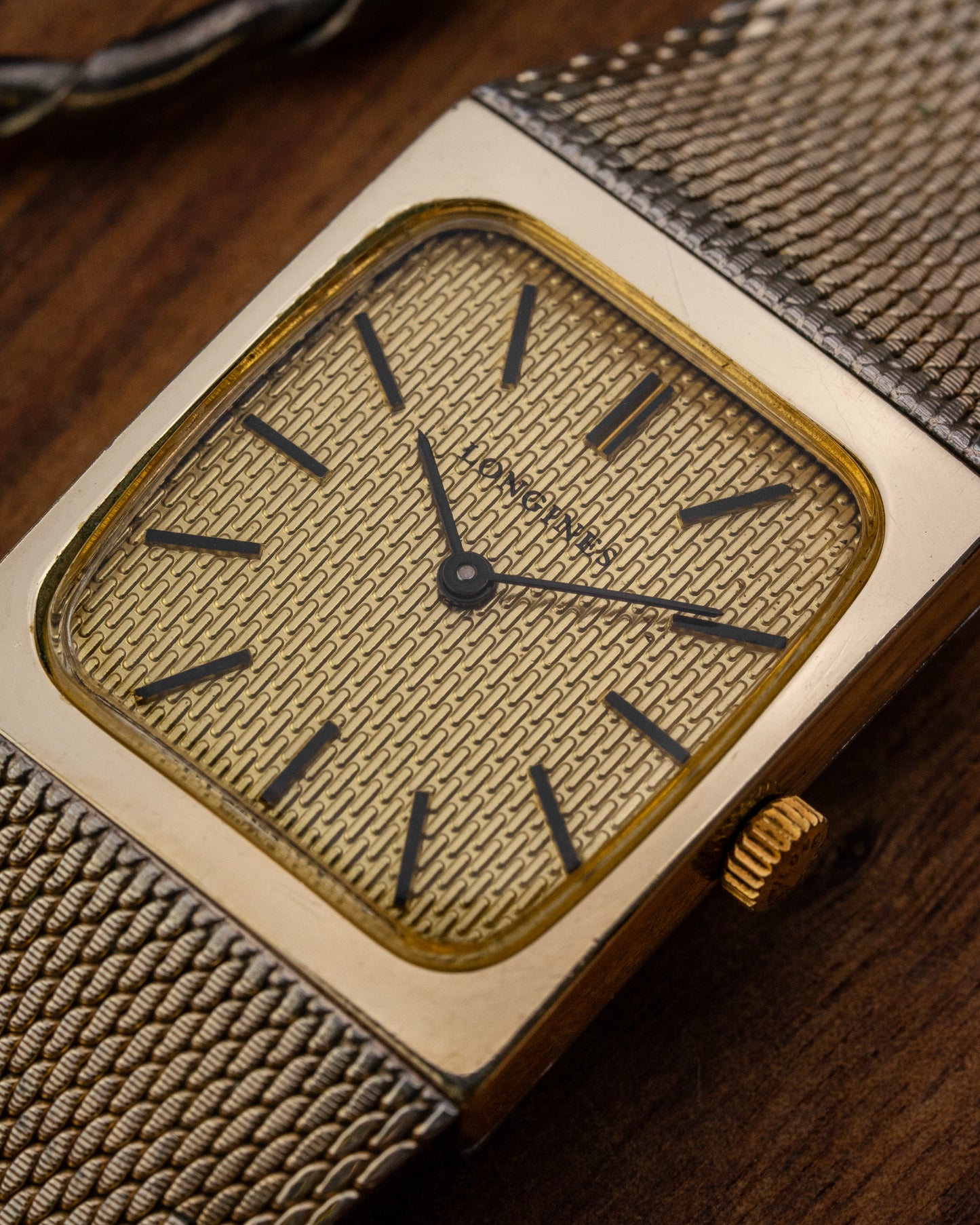 Longines "Rectangular TV" Textured dial Gold Integrated Bracelet Ref. 3266 (Cal. 847.4)