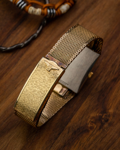 Longines "Rectangular TV" Textured dial Gold Integrated Bracelet Ref. 3266 (Cal. 847.4)