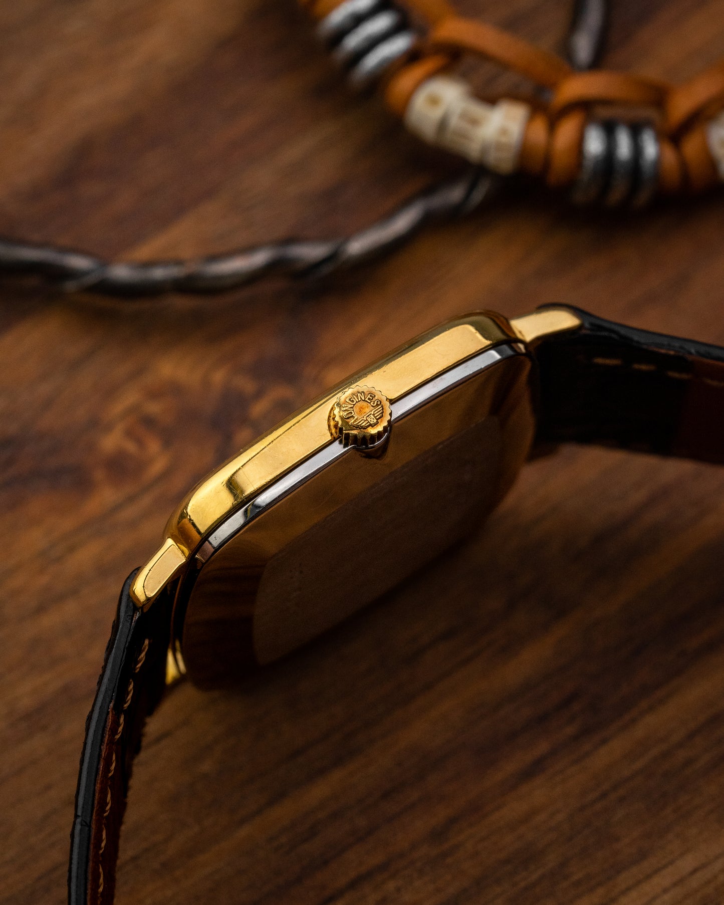 Longines Square Black dial Gold Ref. 1203 (Cal. 528)