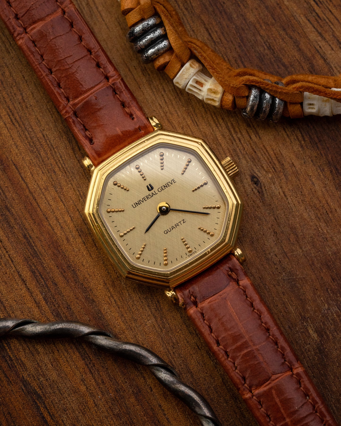 Universal Geneve Octagonal Quartz dial Gold Ladies Ref. 543735