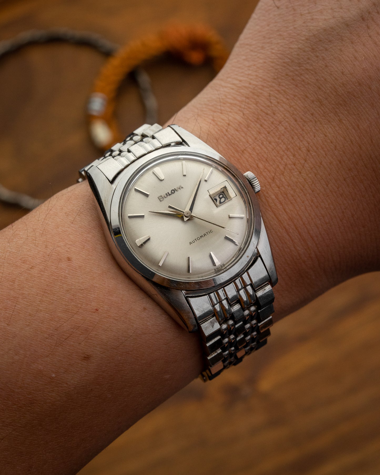 Bulova "Datejust" Automatic w/ Original Bracelet Ref. 394 (Cal. 11 AFACD)