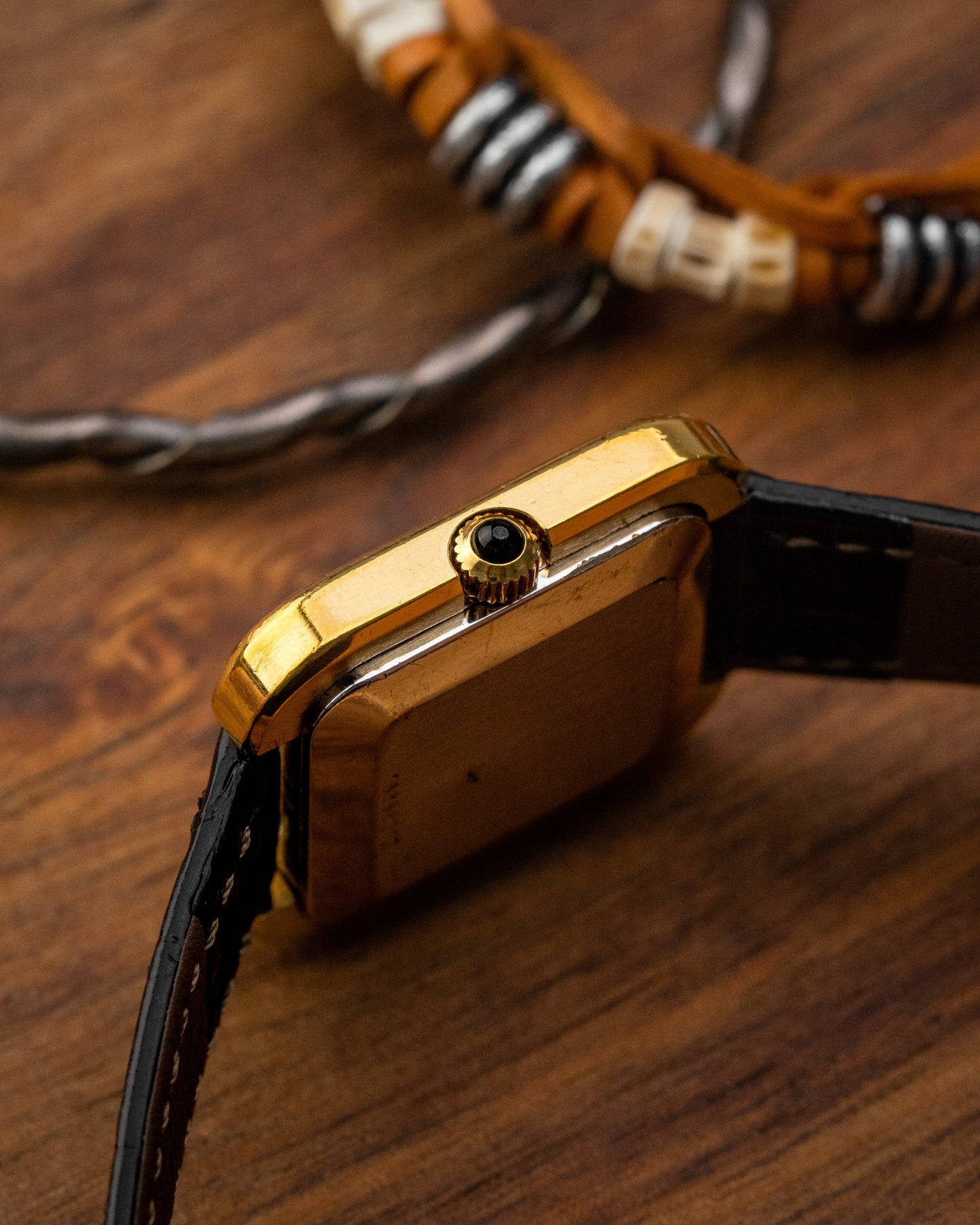 Longines "Square TV" Black Roman dial Ref. 5086 (Cal. 5602)