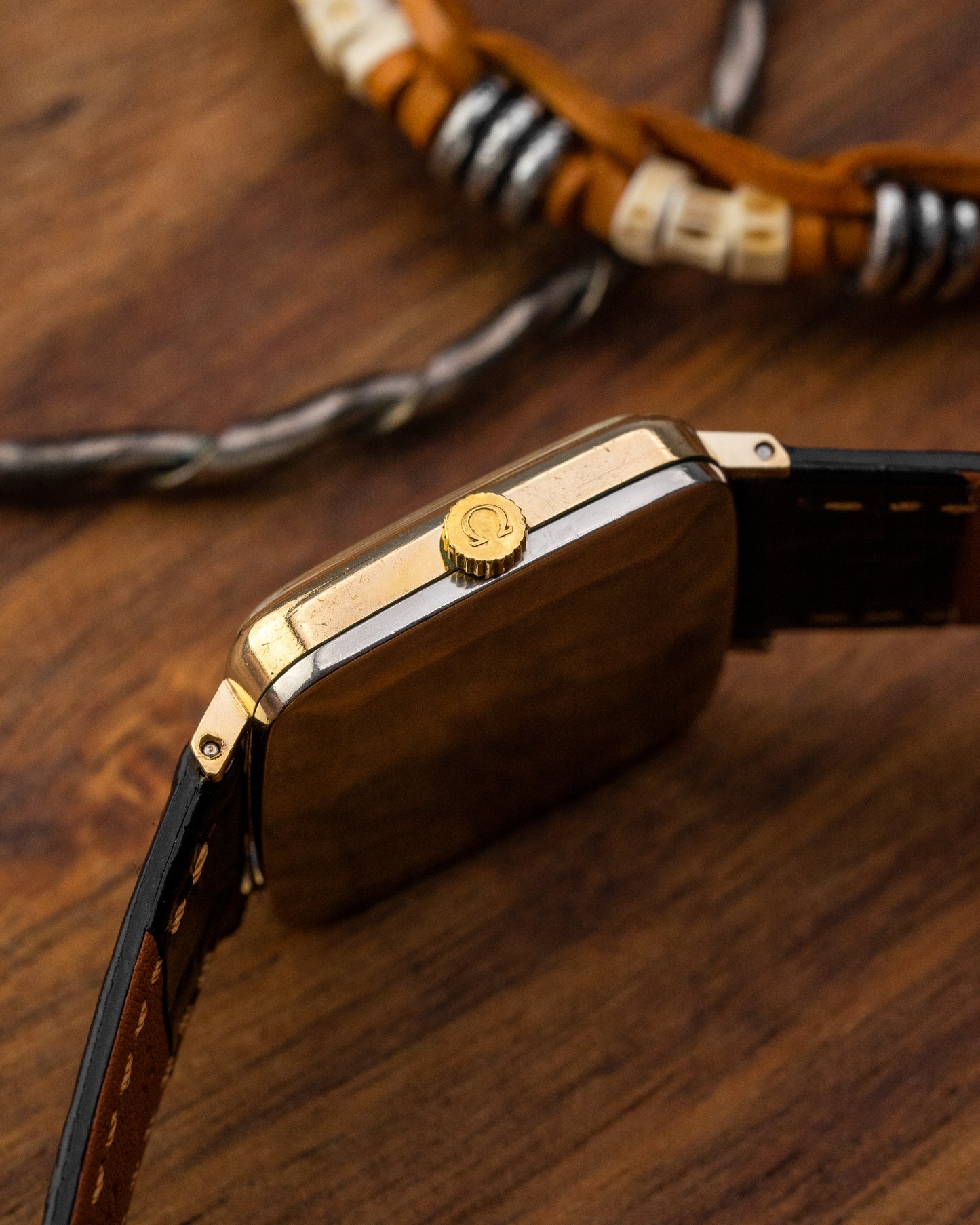 Omega De Ville "Square TV" White Roman dial Gold Ref. 511.415 (Cal. 625)