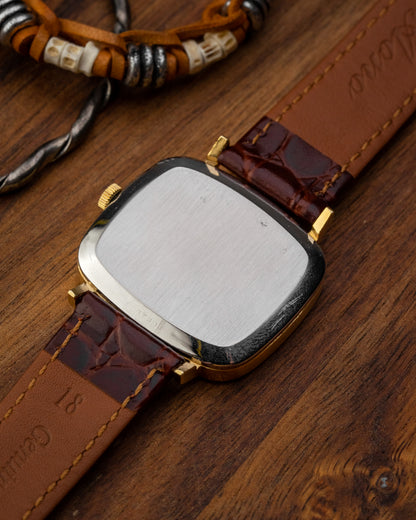 IWC "Square TV" Linen dial Gold Ref. 2583 (Cal. 403)