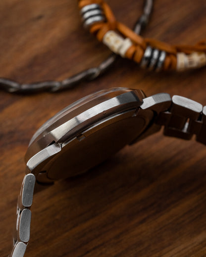 Omega Geneve Dynamic “Grey Bullseye” UFO Ref. 135.033 (Cal. 601)