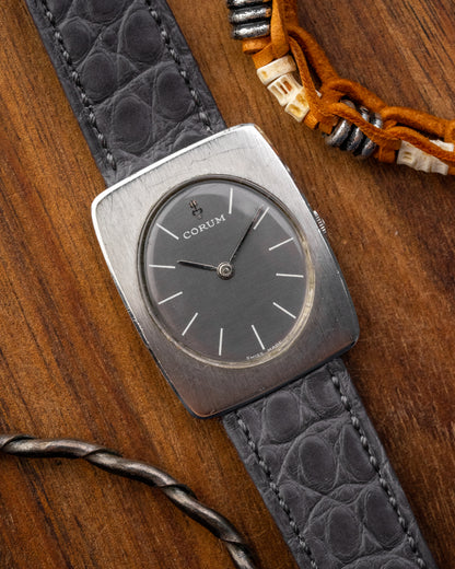 Corum Classic Rectangular Grey Linen dial Ref. 57279 (Cal. 7001)