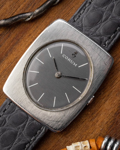 Corum Classic Rectangular Grey Linen dial Ref. 57279 (Cal. 7001)