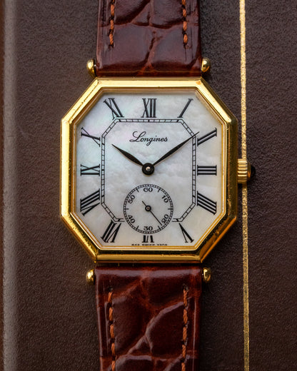 Longines Octagonal 'Mother-of-Pearl' dial Gold Ref. 3209 (Cal. 846.4)