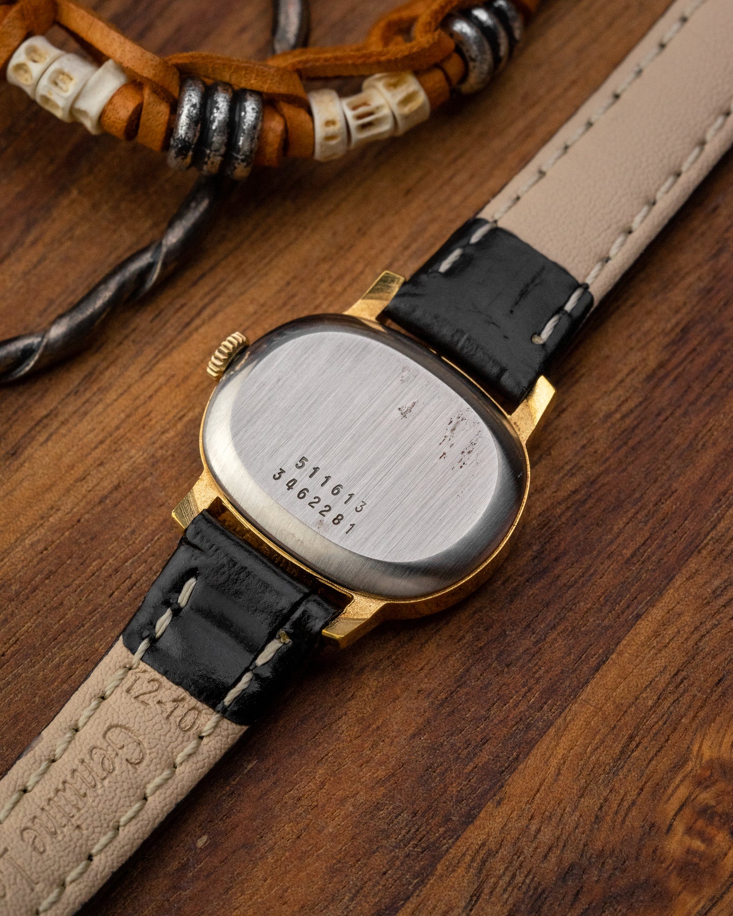 Universal Geneve Oval Gold Ladies Ref. 511613 (Cal. 11)