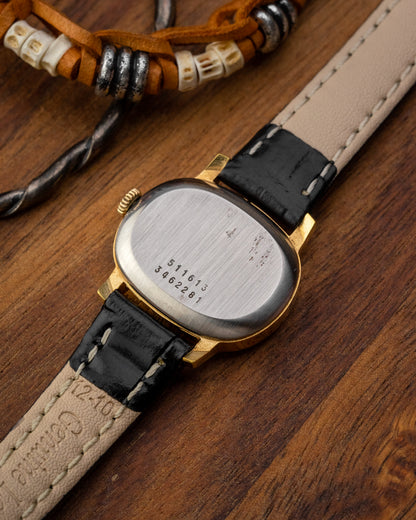 Universal Geneve Oval Gold Ladies Ref. 511613 (Cal. 11)