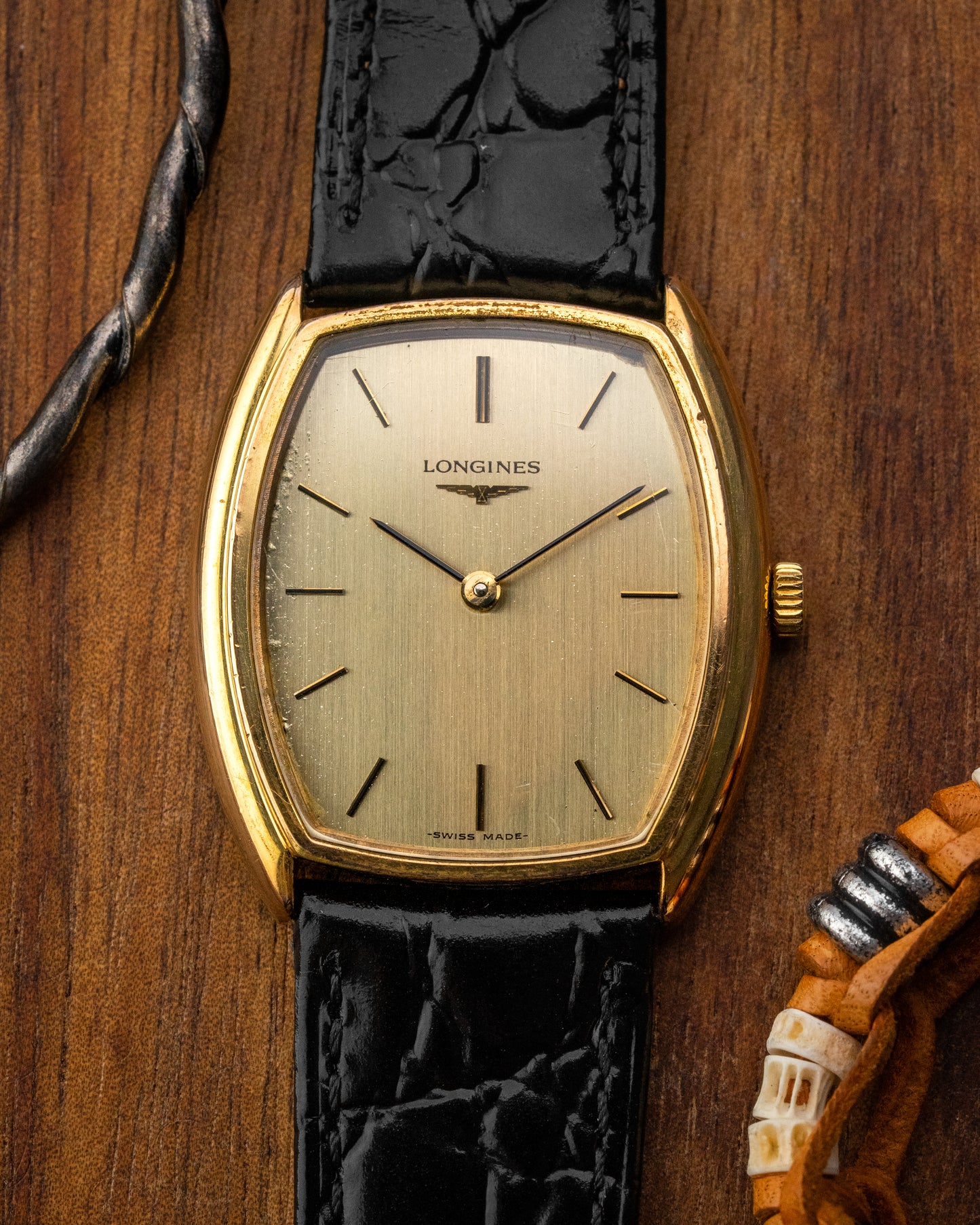 Longines "Tonneau" Rectangular Gold Ref. 5076 (Cal. 847.4)
