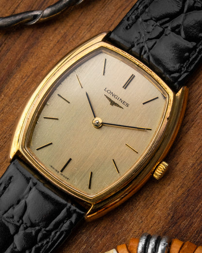 Longines "Tonneau" Rectangular Gold Ref. 5076 (Cal. 847.4)
