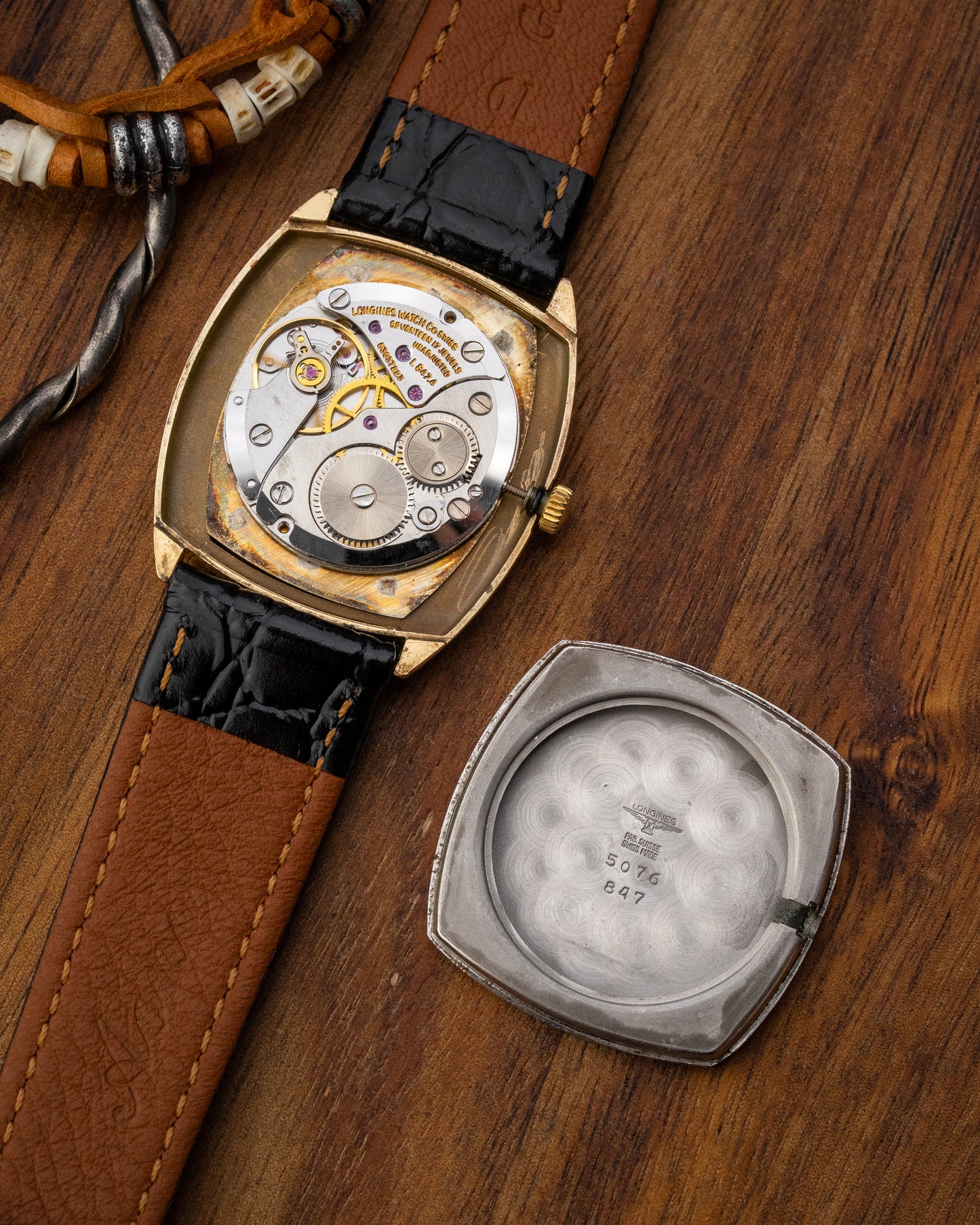 Longines "Tonneau" Rectangular Gold Ref. 5076 (Cal. 847.4)