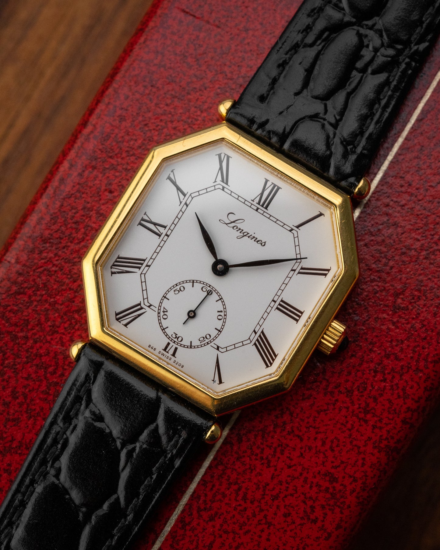 Longines Octagonal Roman dial Gold Ref. 3209 (Cal. 846.4)