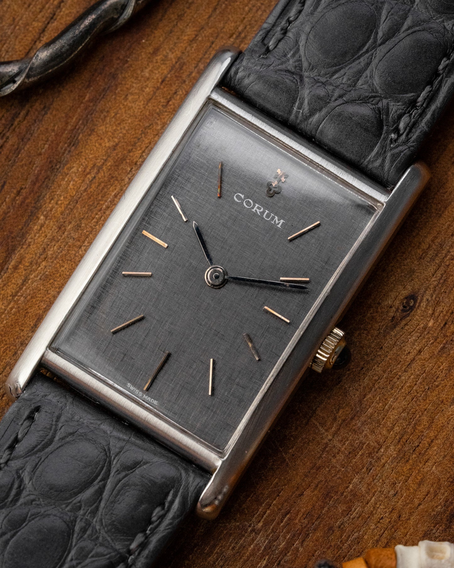 Corum "Tank Américaine" Grey Linen dial Ref. 27280 (Cal. ETA 2512)