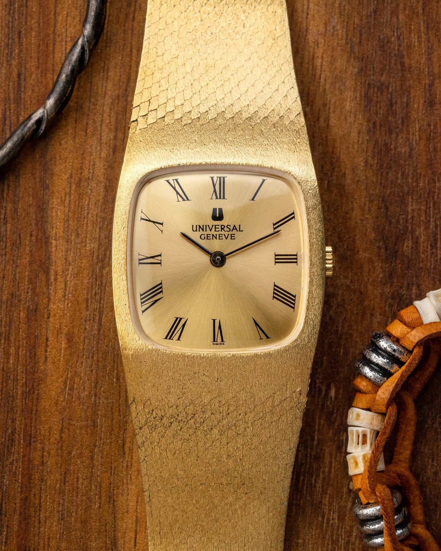 Universal Geneve “Cobra” Roman dial Gold Ref. 542014 (Cal. 1-42)