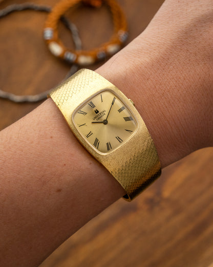 Universal Geneve “Cobra” Roman dial Gold Ref. 542014 (Cal. 1-42)