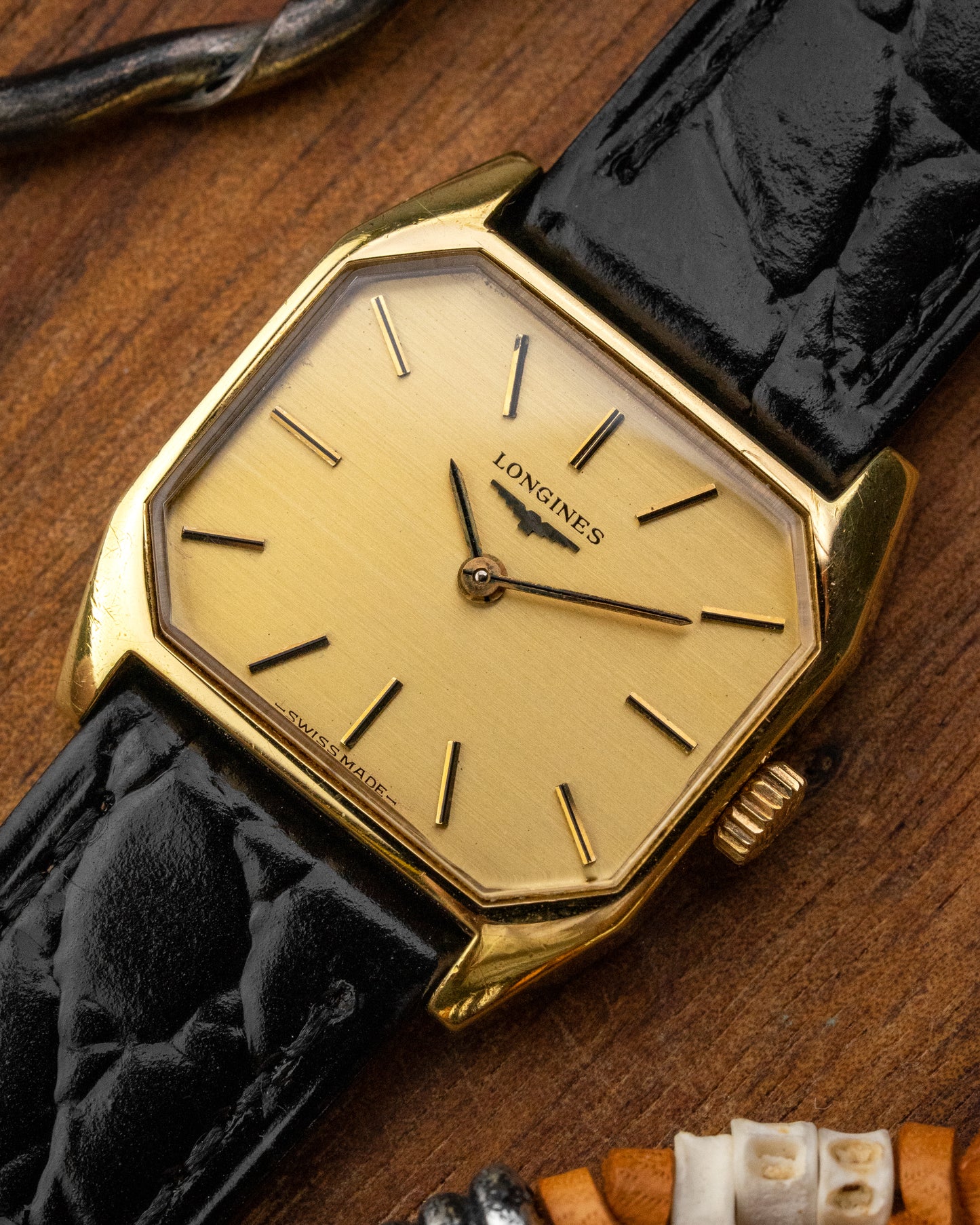 Longines Octagonal-TV Gold Ref. 1064-2 (Cal. 817.4)
