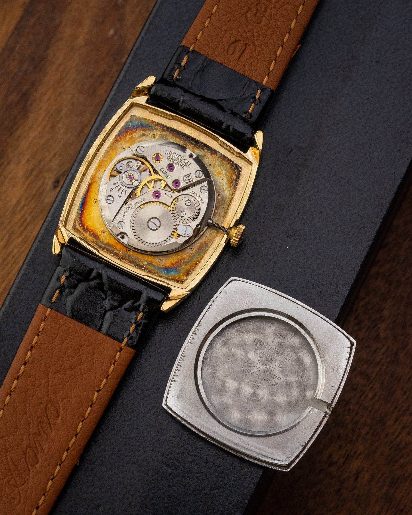 Universal Geneve “Square-TV” Gold Ref. 542114 (Cal. 1-42)