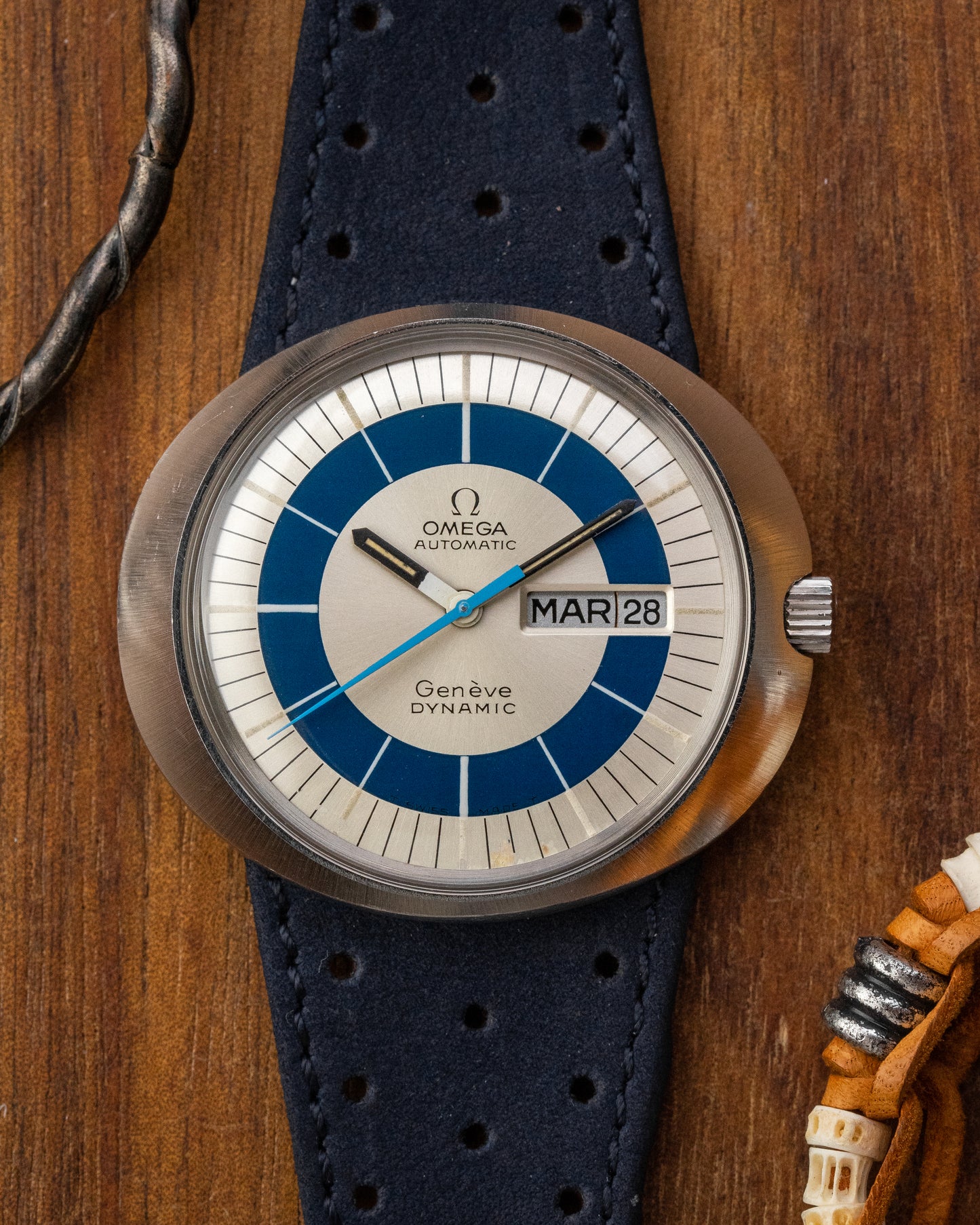 Omega Geneve Dynamic UFO Day-Date "Bullseye" Ref. 166.079 (Cal. 752)