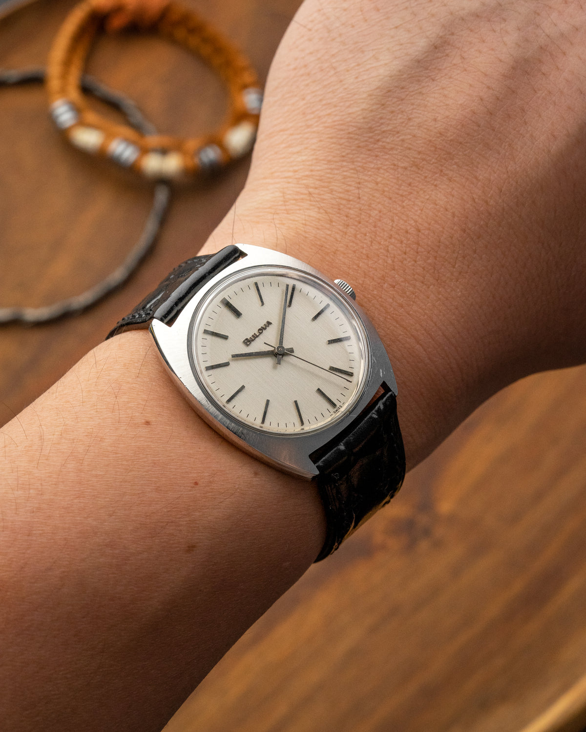 Bulova "C-Shape" Ref. 737 (Cal. 11 BLC)